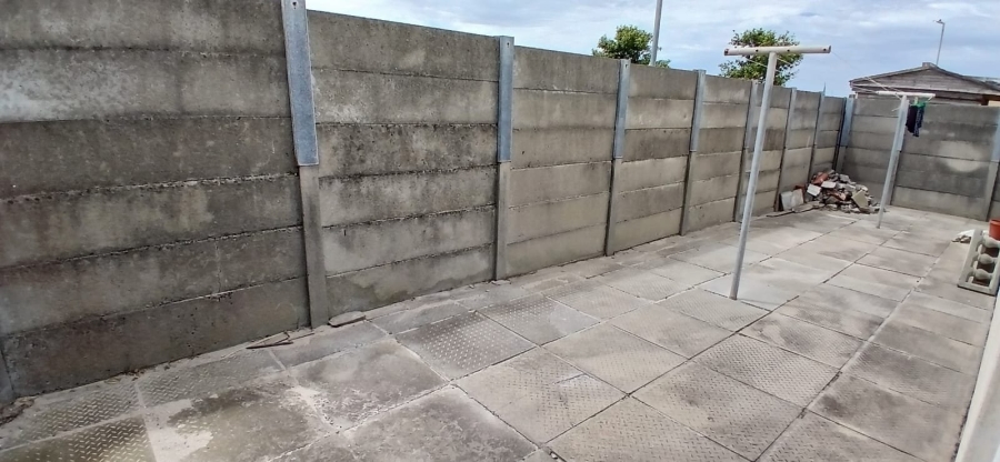 4 Bedroom Property for Sale in Strandfontein Village Western Cape